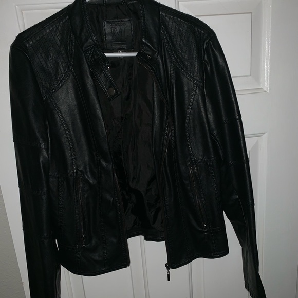 Leather jacket - Picture 2 of 2